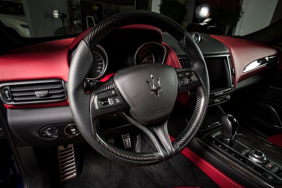 Панель приборов Maserati Levante by Larte Design 2017 года  (фото 25 из 28)